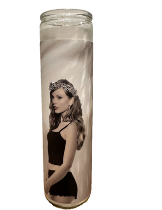 Taylor Swift Flower Crown Candle